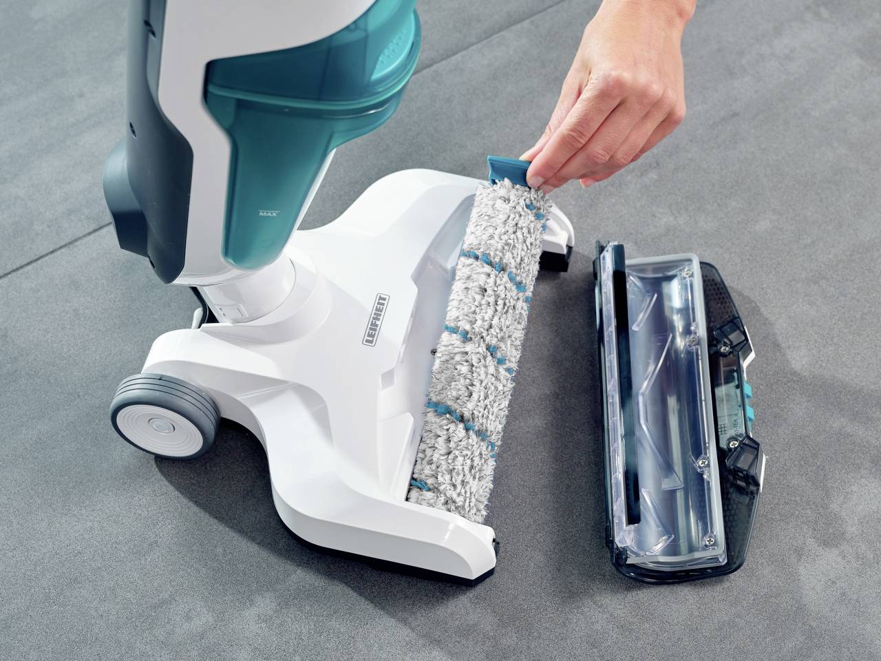 Leifheit Regulus Aqua PowerVac 11922 Nass-/Trockensauger herausnehmbarer Wassertank, kabellos, Standfunktion, Selbstreinigungsfunktion