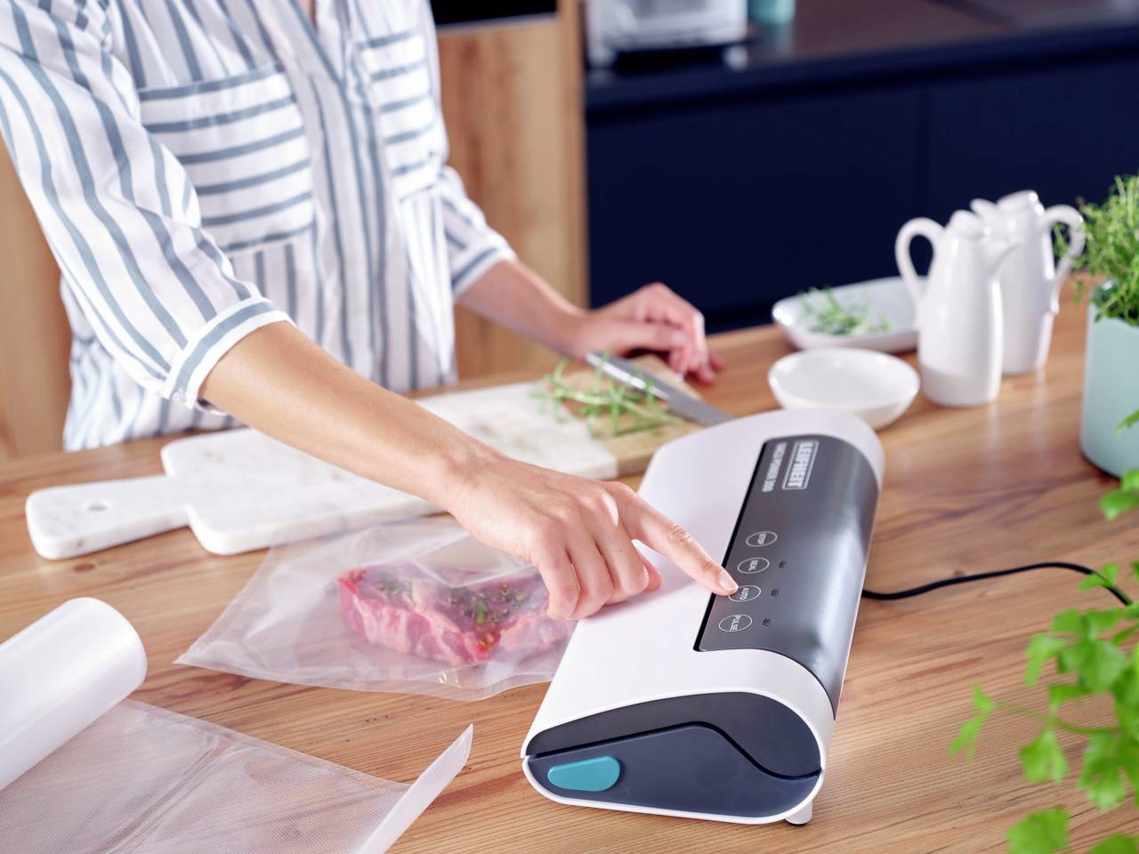 Leifheit 3235 Vacu Power 300 Vakuumierer (B x H x T) 370 x 95 x 215mm