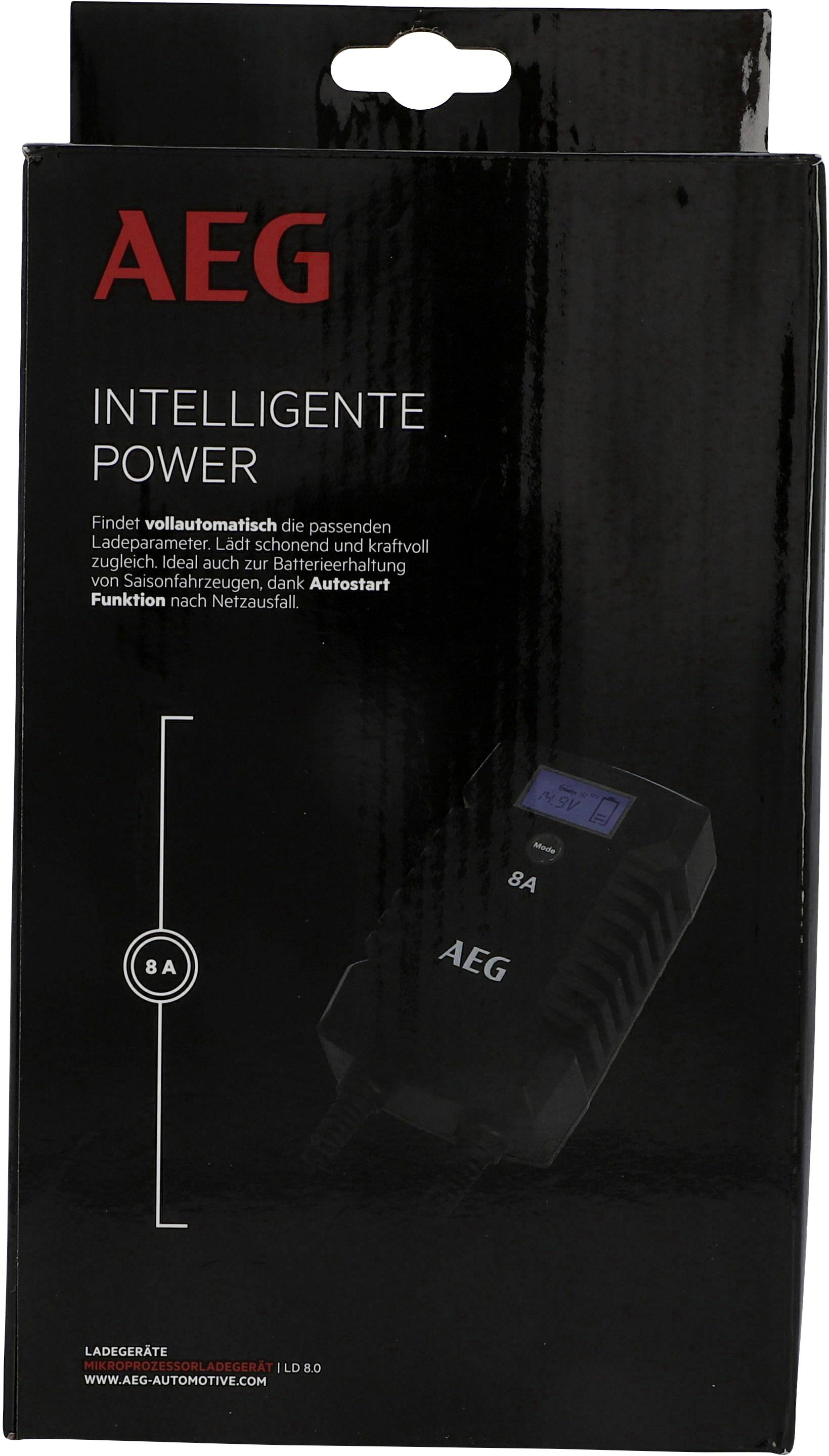 Schwarze Verpackung eines AEG Ladegeräts mit der Aufschrift 'Intelligente Power'. Bild eines Ladegeräts und Text über automatische Funktion.