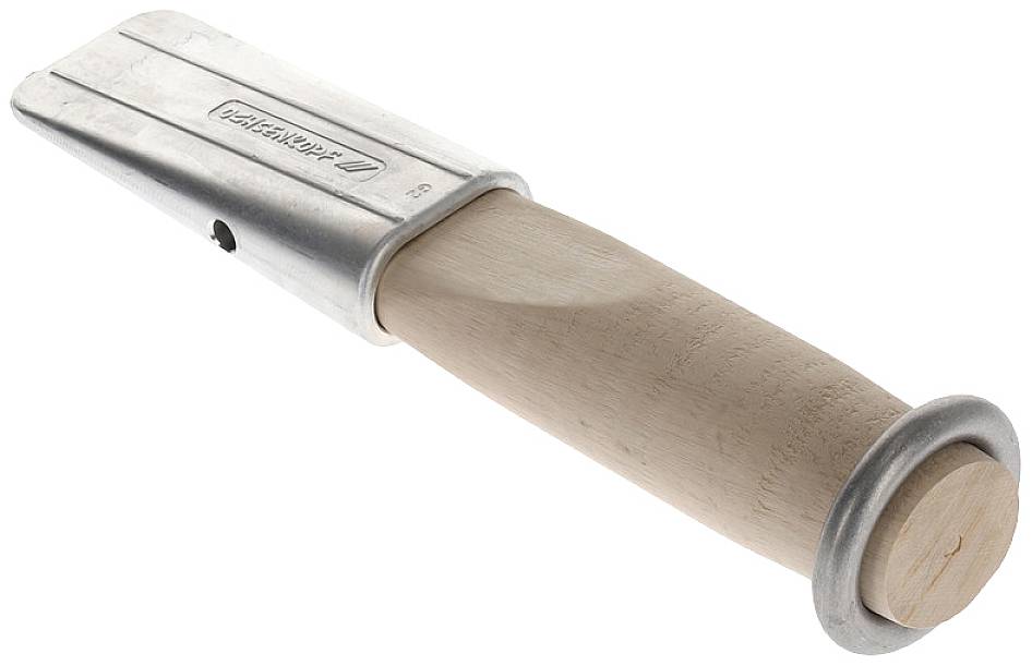 Ein Holzgriff mit einem metallenen, rechteckigen Endstück. Es ist ein Handwerkzeug für die Bearbeitung von Holzoberflächen.