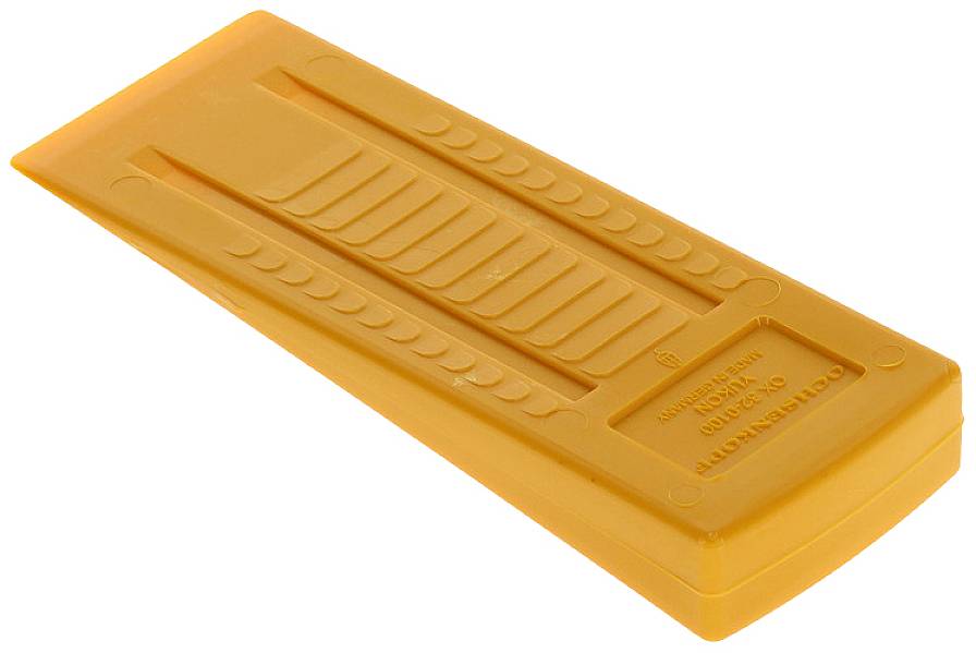 Ein orangefarbenes Kunststoff-Werkzeug mit Rillen, das als Hebel oder Keil verwendet wird, um empfindliche Oberflächen zu schützen.