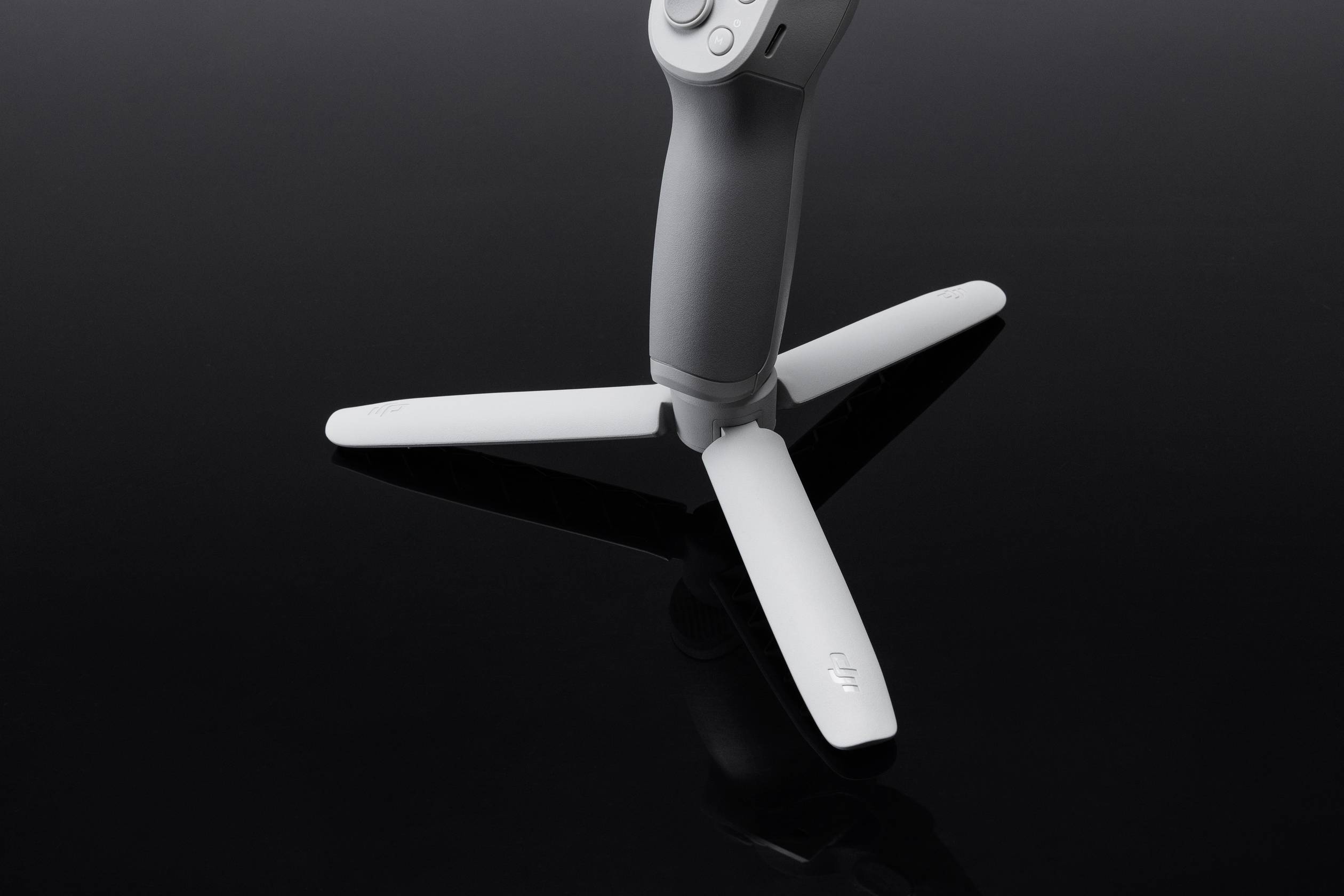 DJI Osmo Mobile 4SE Gimbal elektrisch 1/4 Zoll Grau Bluetooth, inkl. Tasche Belastbar bis 290g