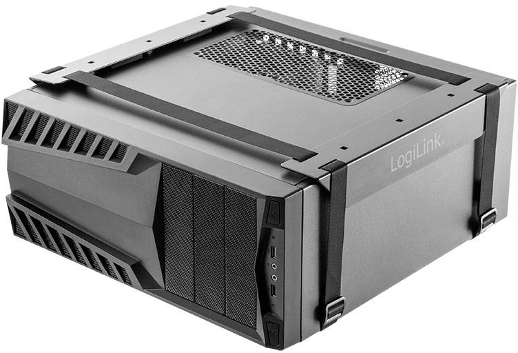 Ein schwarzes Computergehäuse liegt flach auf einem Tisch. Es hat ein modernes Design mit Lüftungsschlitzen und mehreren Anschlüssen vorne.