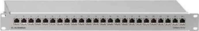 Ein Patchpanel mit mehreren Ethernet-Ports, geeignet zur Organisation und Verbindung von Netzwerkkabeln in einem Serverschrank.