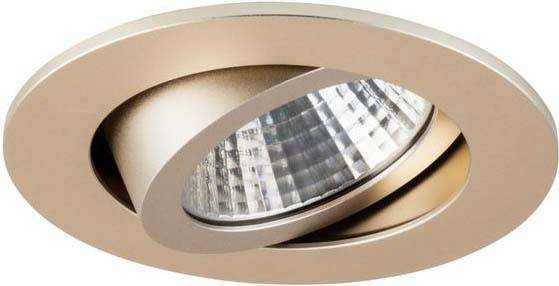 Ein Deckeneinbauspot in Bronzeoptik mit schwenkbarer Fassung und reflektierendem Inneren. Geeignet zur Akzentbeleuchtung.