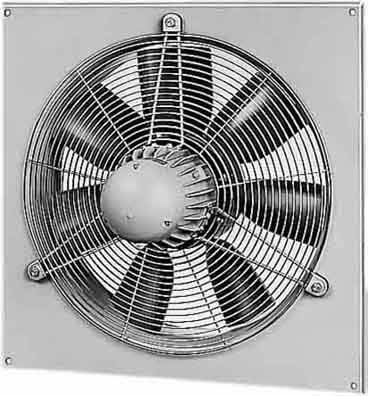 Ein quadratischer Lüfter mit einem Schutzgitter zeigt die Ventilatorblätter. Essentiell für Belüftung und Luftzirkulation.
