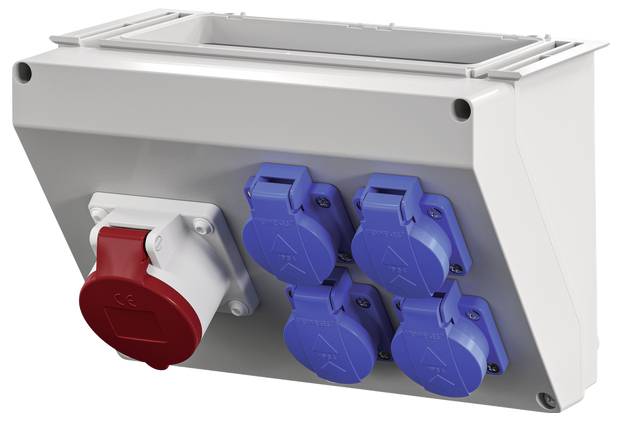 Elektrische Anschlussbox mit einer roten und vier blauen Steckdosen. Geeignet für industrielle Anwendungen zur Stromverteilung.