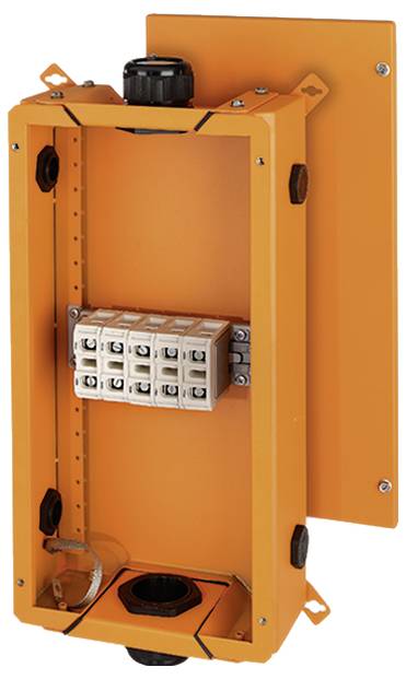 Orangefarbene Elektronikbox mit offenem Gehäuse und mehreren Anschlüssen im Inneren, geeignet für technische Installationen.