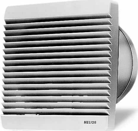 Ventilator mit weißem Lamellengitter, seitlich montiert.
