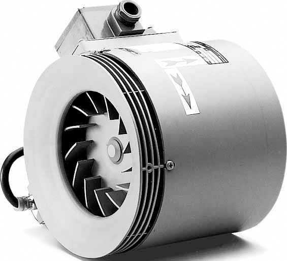 Ein grauer radialer Lüfter, zylindrisch mit Lüfterflügeln und Elektronikgehäuse. Geeignet für industrielle Anwendungen.