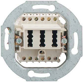 Drei Steckplätze Anschlussdose zur Wandmontage, geeignet für Mehrfachverbindungen, mit Metallrahmen und Schraubbefestigungspunkten.