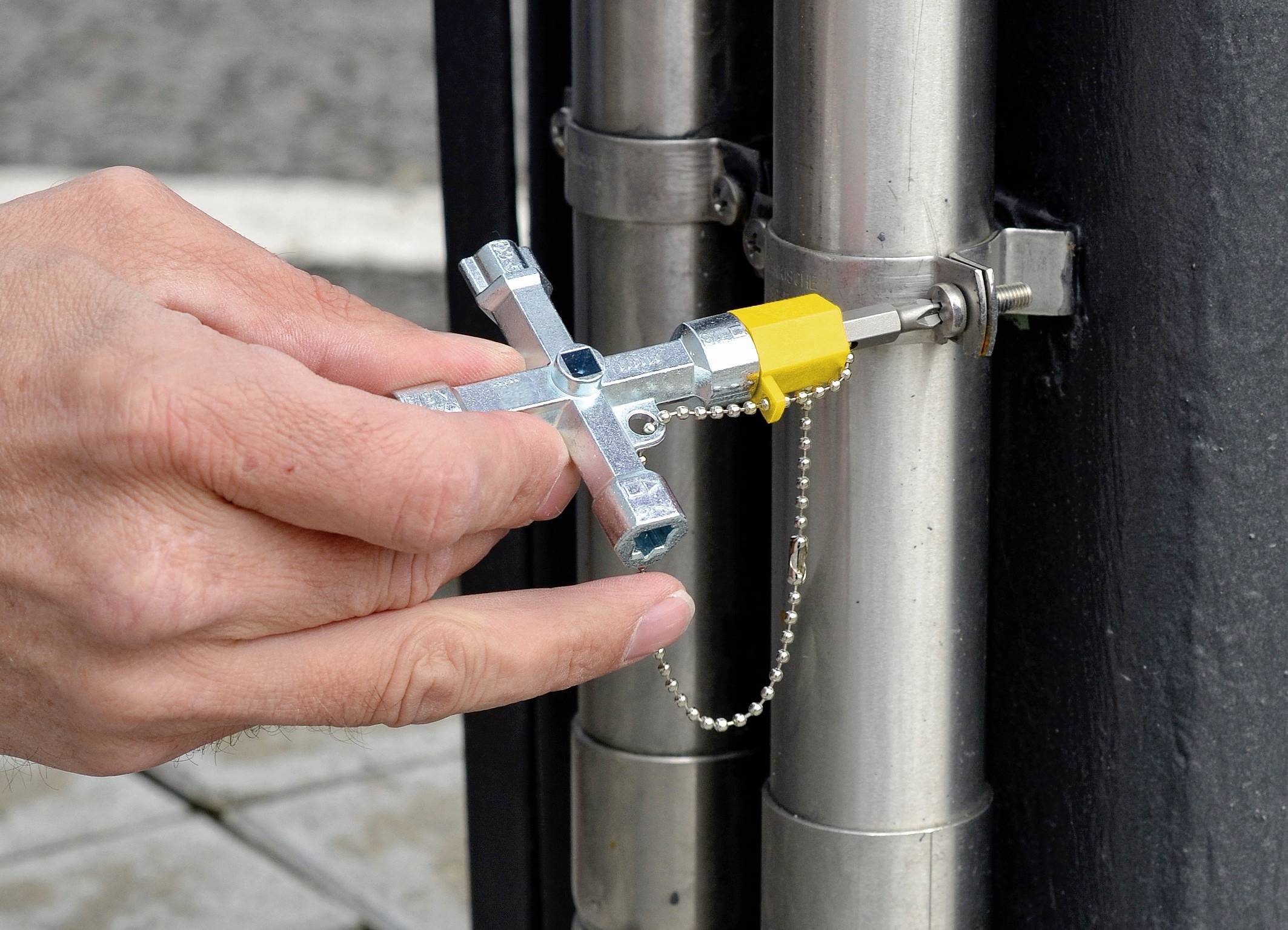 C.K T4455 Schaltschrankschlüssel Zinkdruckguss 1St.