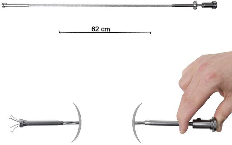 Verlängerbarer Greifer in Gebrauch, der durch eine Hand bedient wird. Länge von 62 cm angezeigt, mit geöffneten Greifarmen.