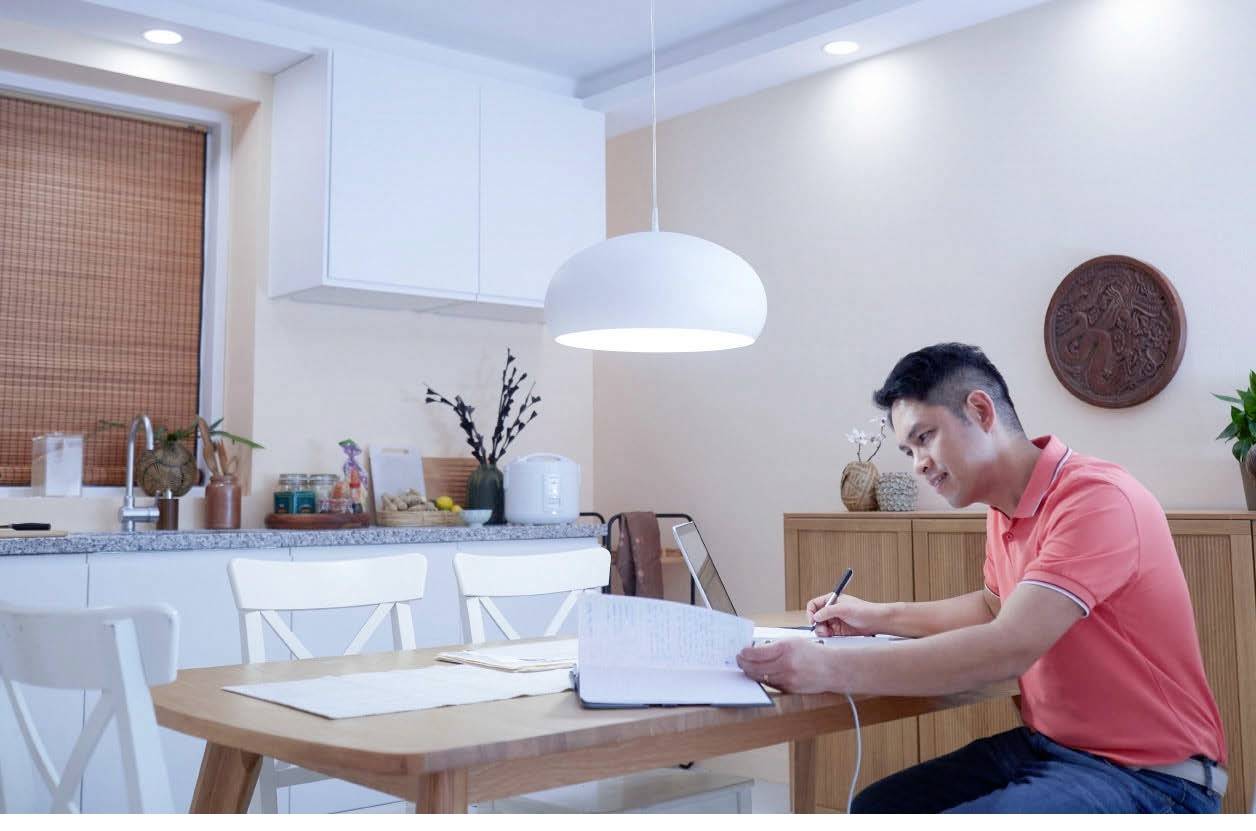 Philips LED 26396300 LED EEK F (A - G) E27 8W = 60W (Ø x L) 6cm x 10.4cm 1St.