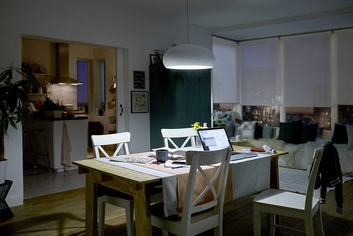 Philips LED 77137901 LED EEK F (A - G) E27 9.5W = 68W (Ø x L) 3.72cm x 11.43cm 1St.