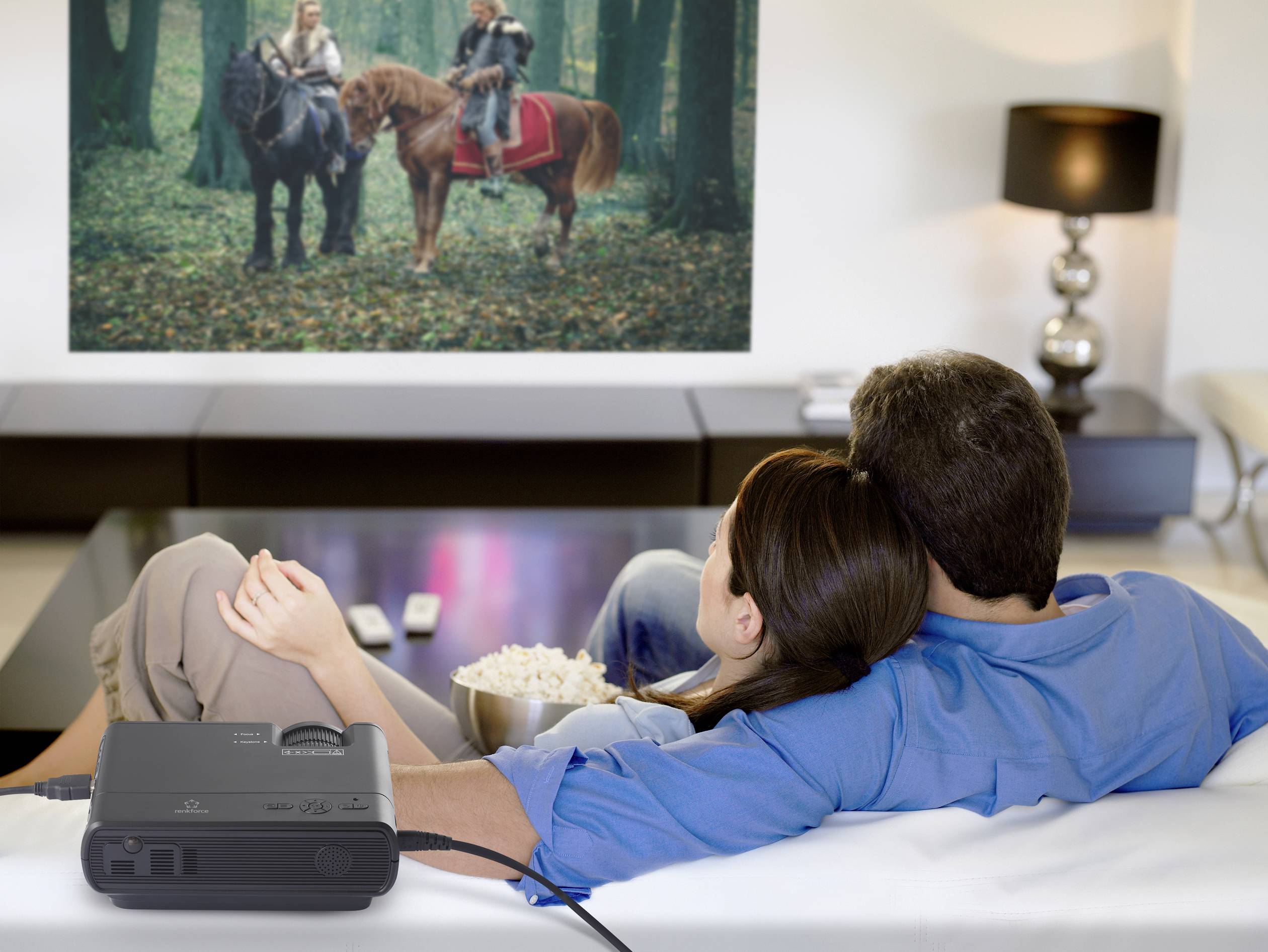 Renkforce Beamer RF-PJ-300 LCD 3200 lm 800 x 480 WXGA Mini Beamer, VGA Eingang, mit Fernbedienung, Integrierter Lautsprecher