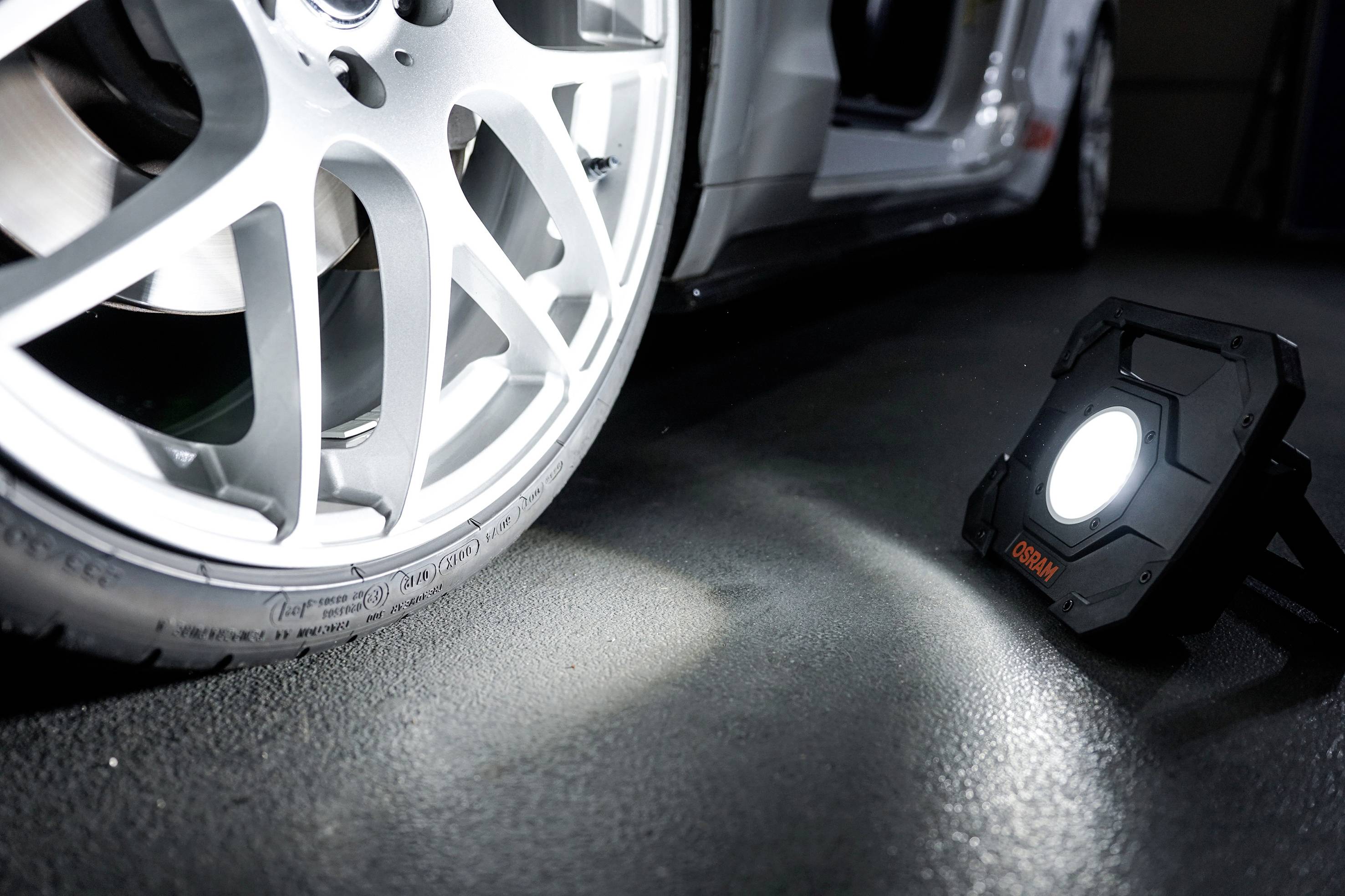 OSRAM LEDIL FLOOD 10W LEDIL FLOOD 10W LED Strahler akkubetrieben 10 W 1200 lm, 600 lm