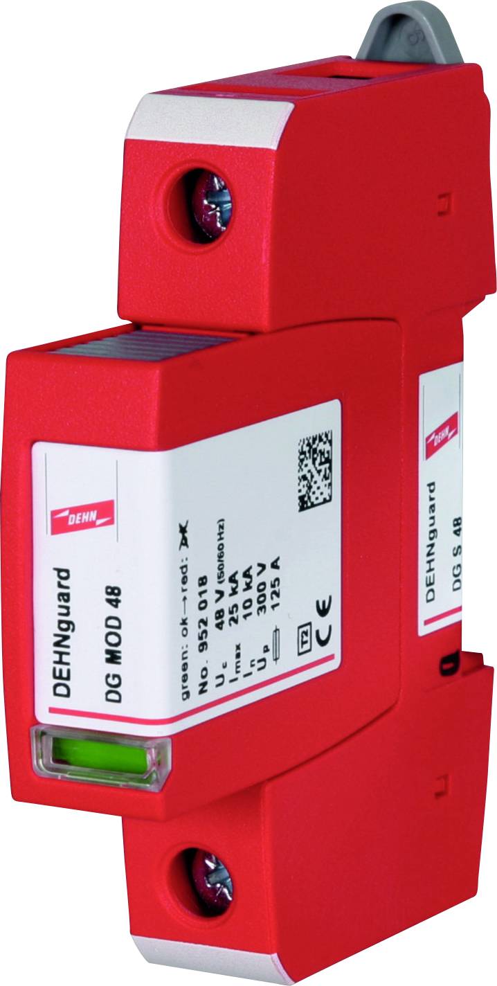 Ein roter Blitz- und Überspannungsschutz mit weißem Etikett, darauf technische Informationen und QR-Code, von der Marke DEHN.