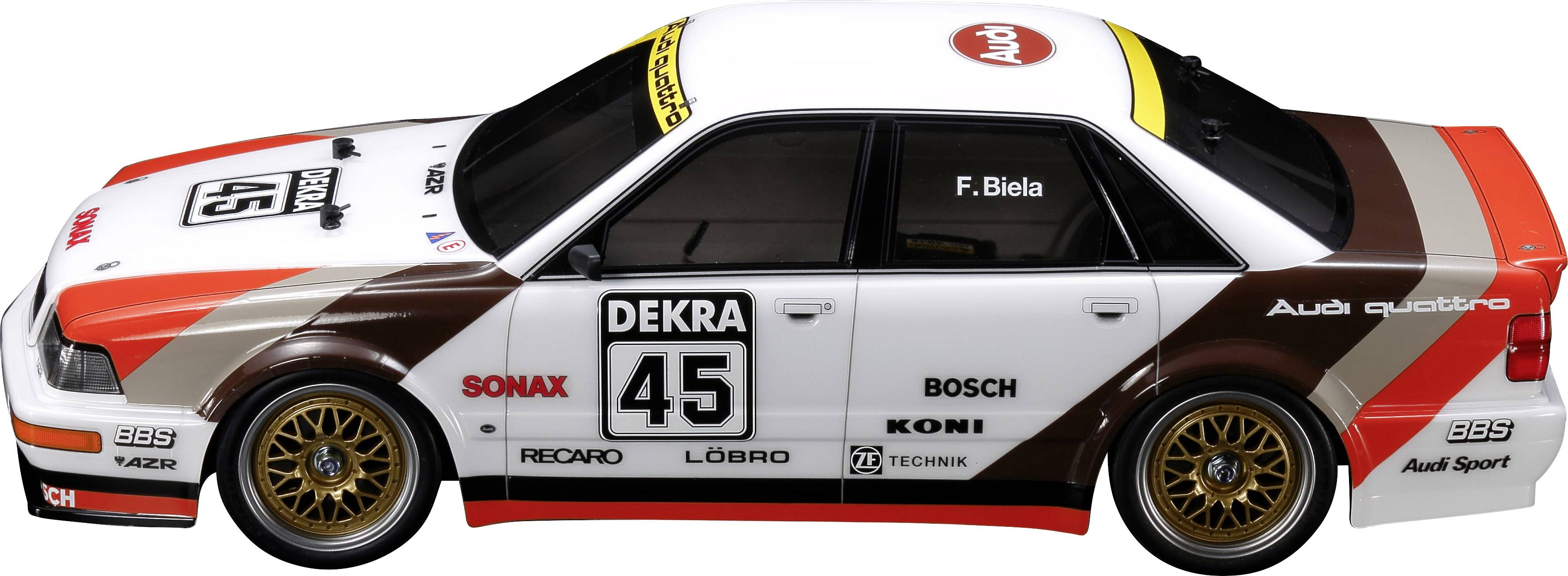 Ein Rennwagen im Audi-Design mit der Startnummer 45, gesponsert von DEKRA, mit Markenlogos und Namen 'F. Biela' auf der Fensterscheibe.