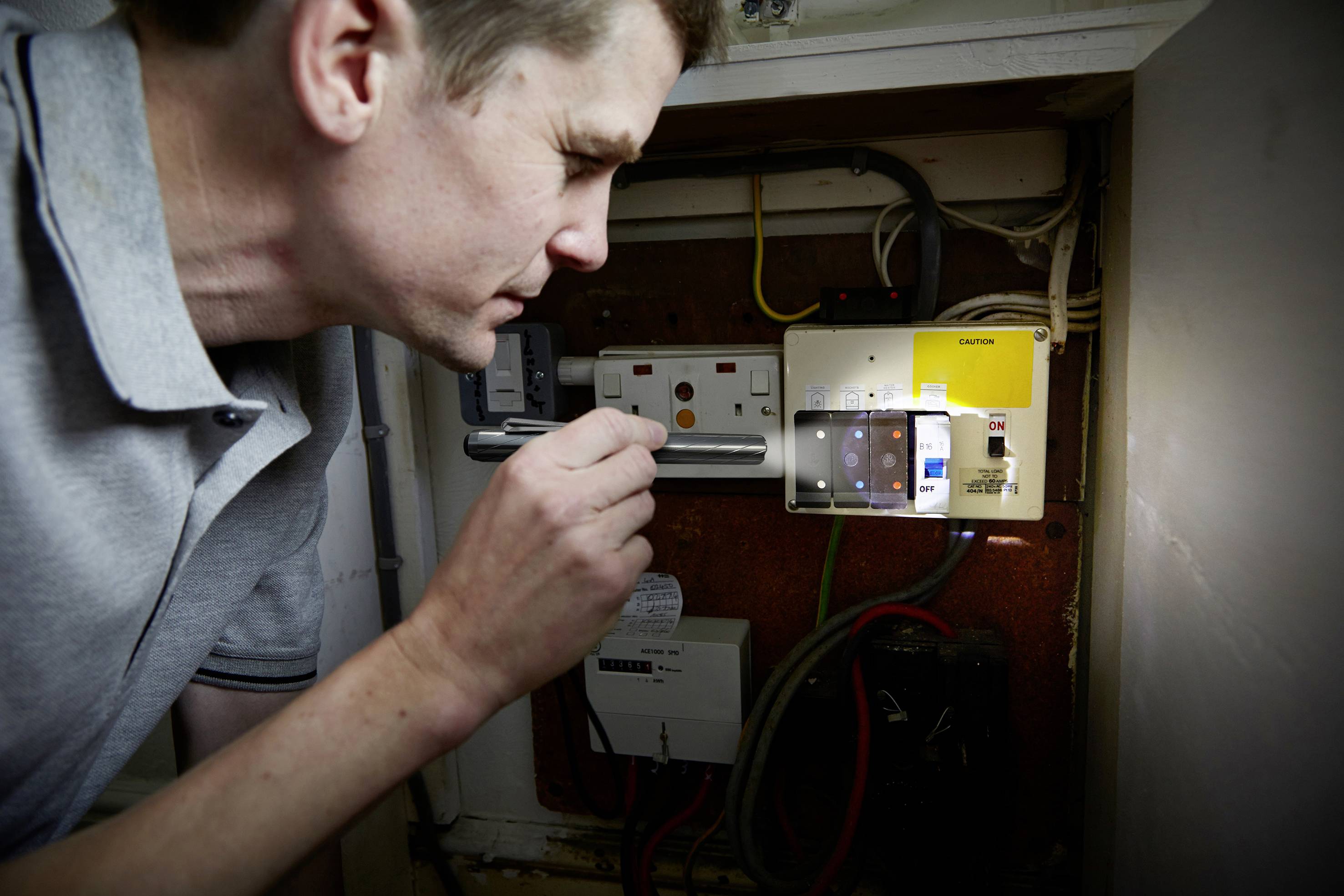 Energizer E301699300 Metal Inspection Light Taschenlampe batteriebetrieben LED 146mm Schwarz