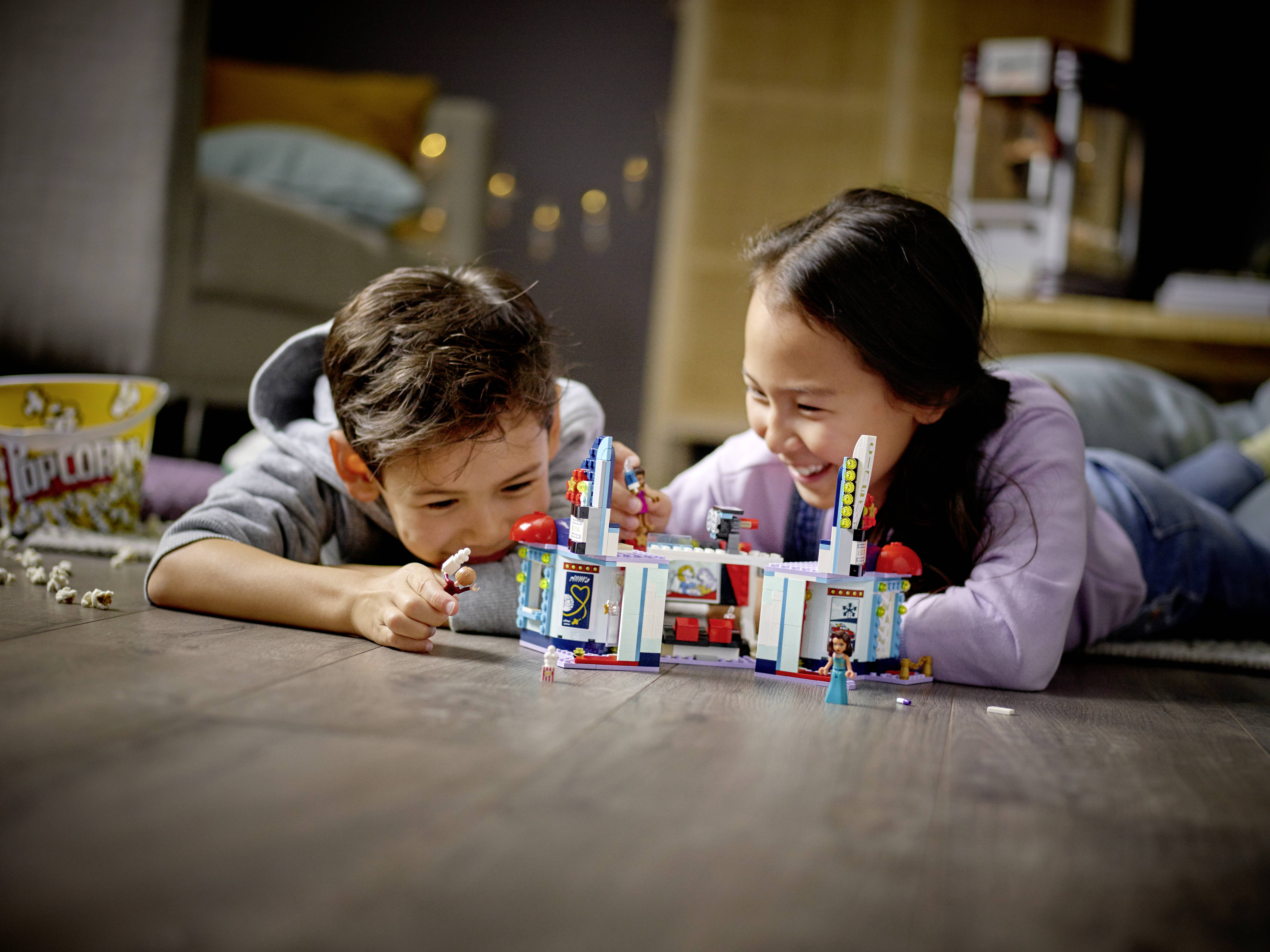 41448 LEGO® FRIENDS Heartlake City Kino
