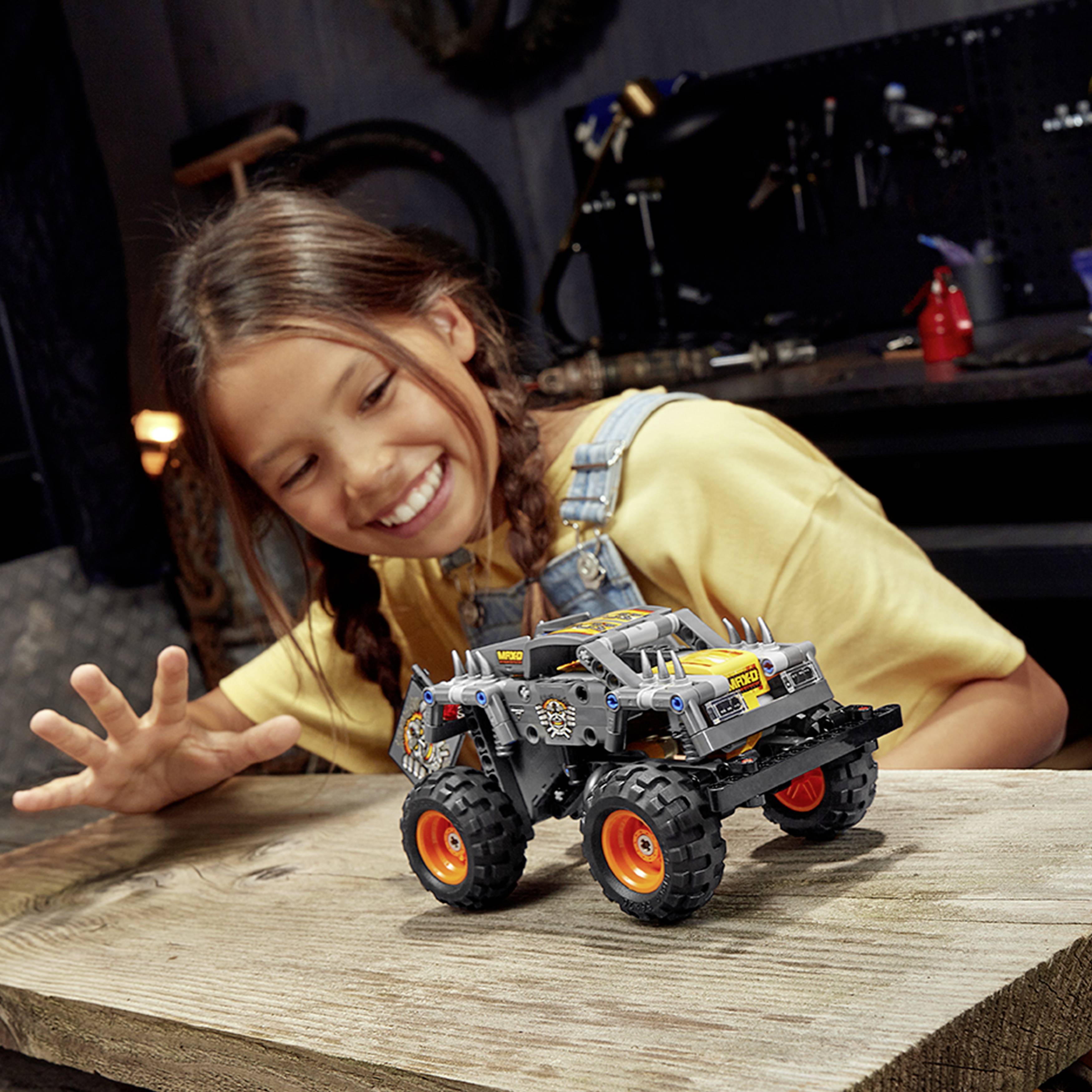 42119 LEGO® TECHNIC Monster Jam® Max-D®