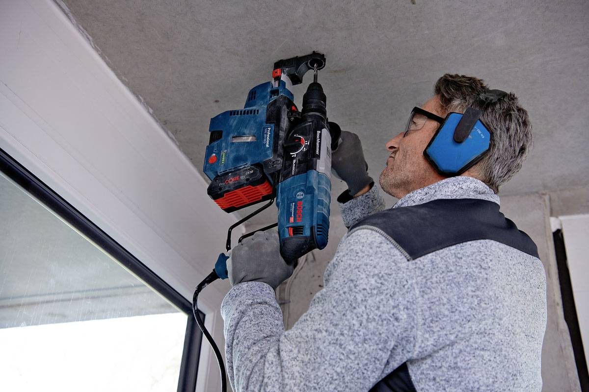 Bosch Professional -Akku-Bohrhammer 18 V