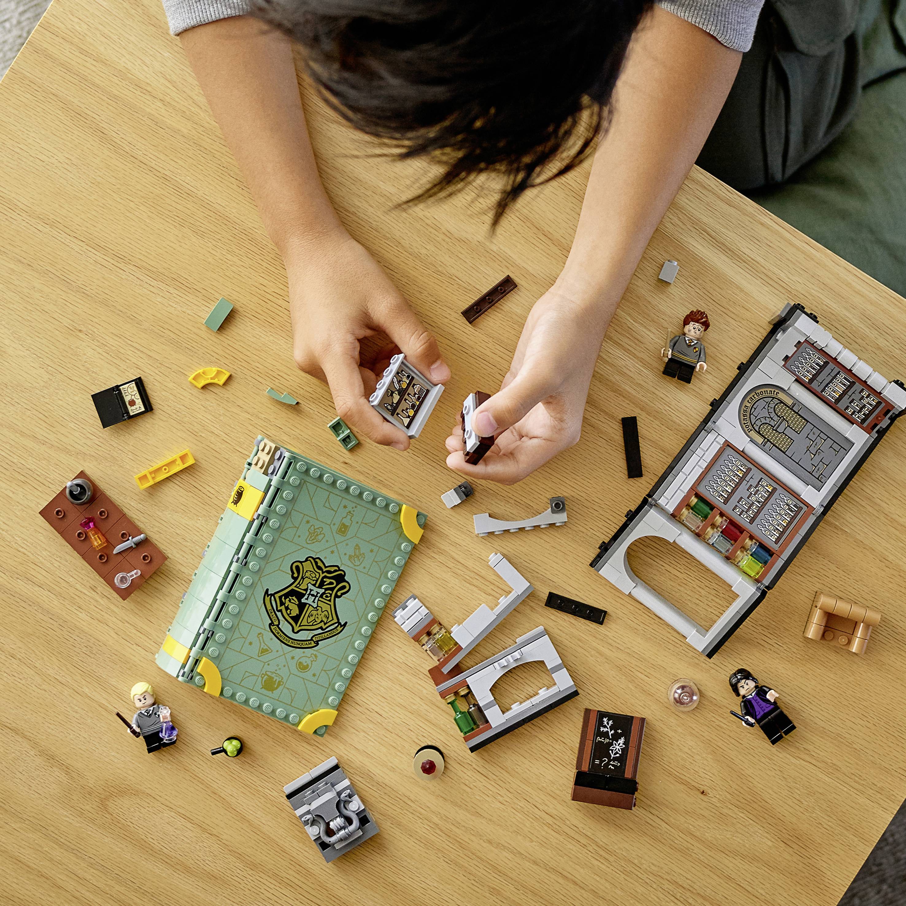 76383 LEGO® HARRY POTTER™ Hogwarts™ Moment: Zaubertrankunterricht