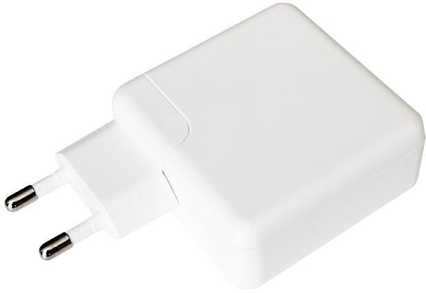 Ein weißes Ladegerät mit zwei europäischen Steckdosenstiften.