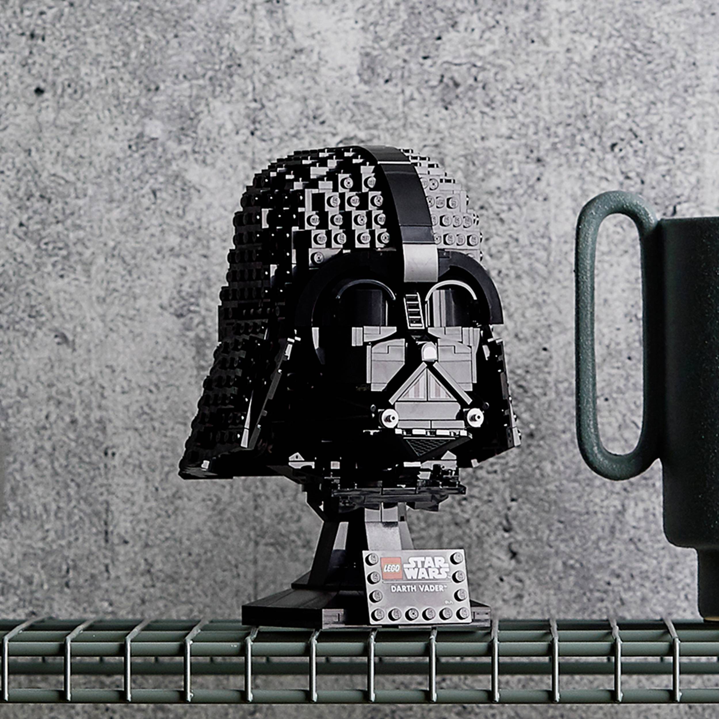 75304 LEGO® STAR WARS™ Darth Vader™ Helm