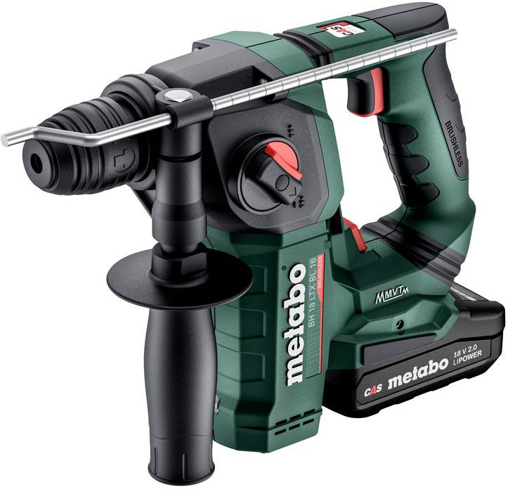 Green-and-black Metabo Akku-Bohrhammer mit Seitenhalt und Akku-Pack, gezeigt auf weißem Hintergrund.