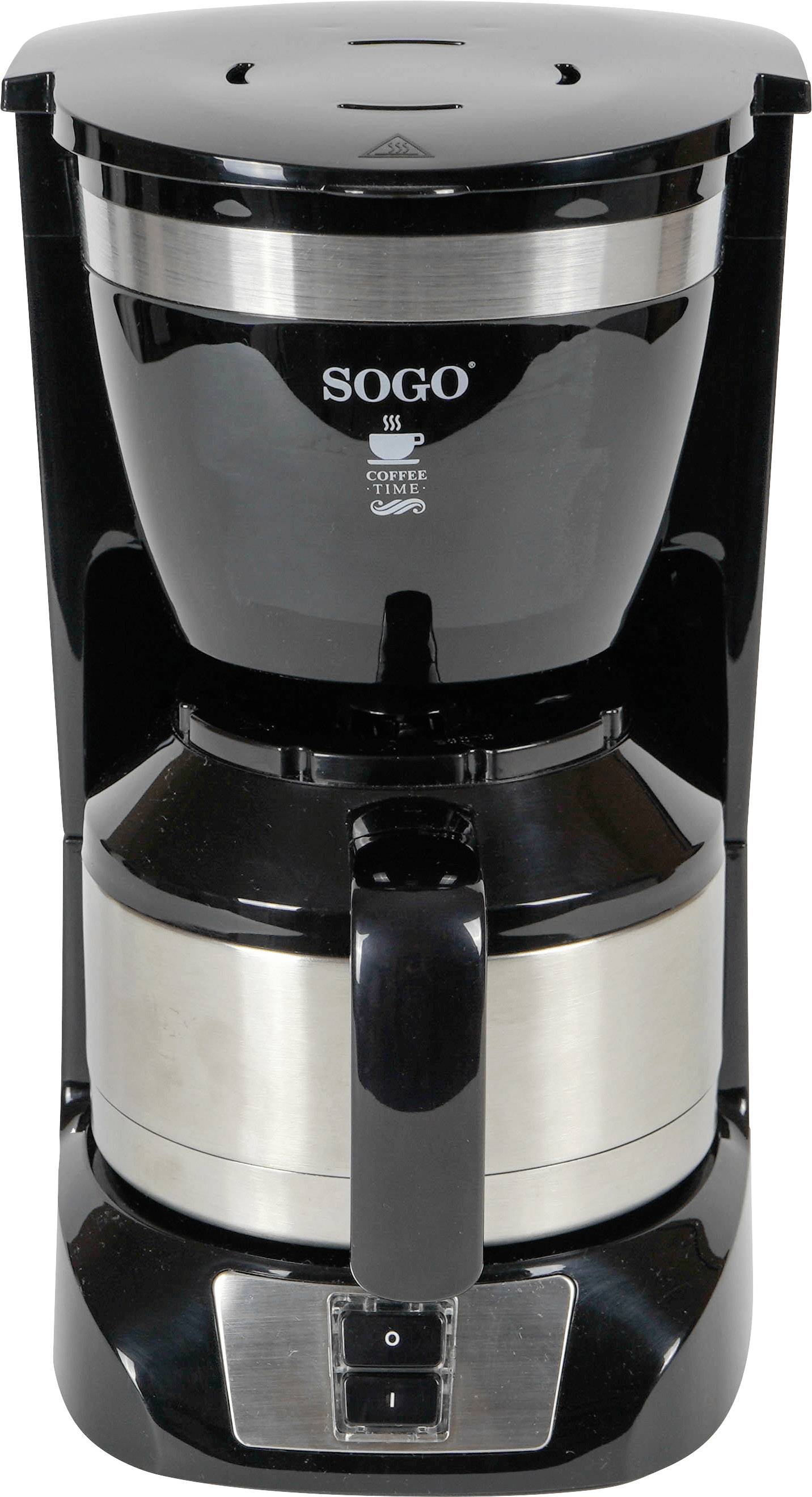 Eine schwarze Kaffeemaschine mit Edelstahlakzenten und einer Glaskanne, sichtbar ist der Ein-Aus-Schalter an der Basis der Maschine.