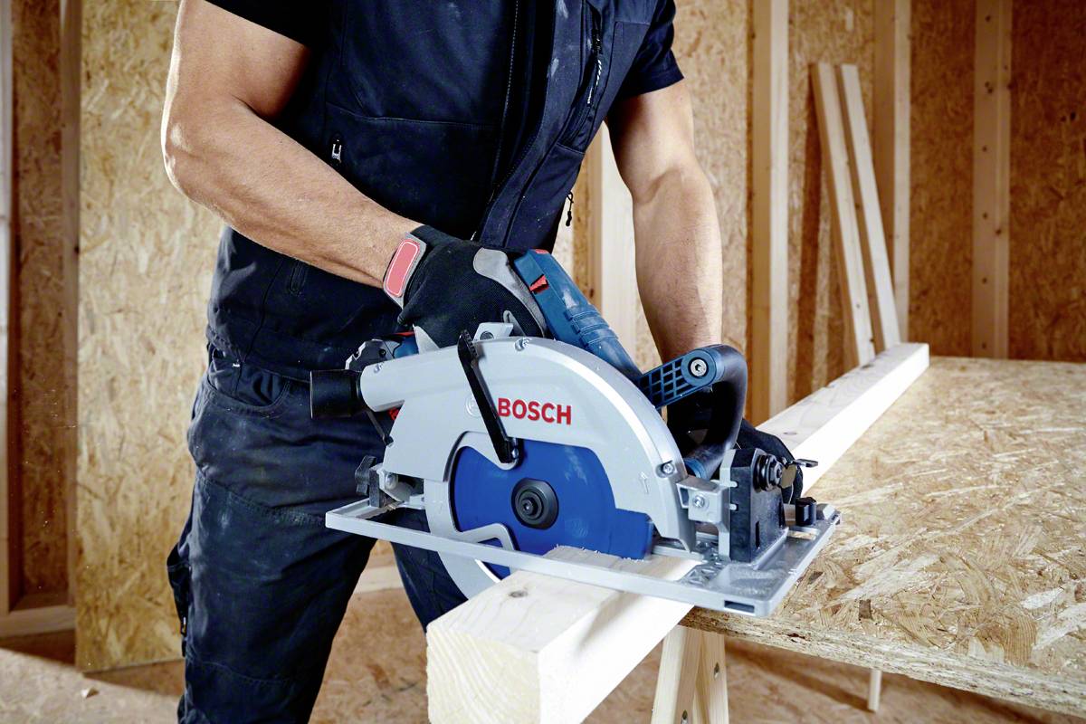 Bosch Professional BITURBO GKS 18V-68 GC+2x 8Ah PC Akku-Handkreissäge Schnitttiefe max. (90°) 68mm inkl. 2. Akku, inkl. Ladegerät