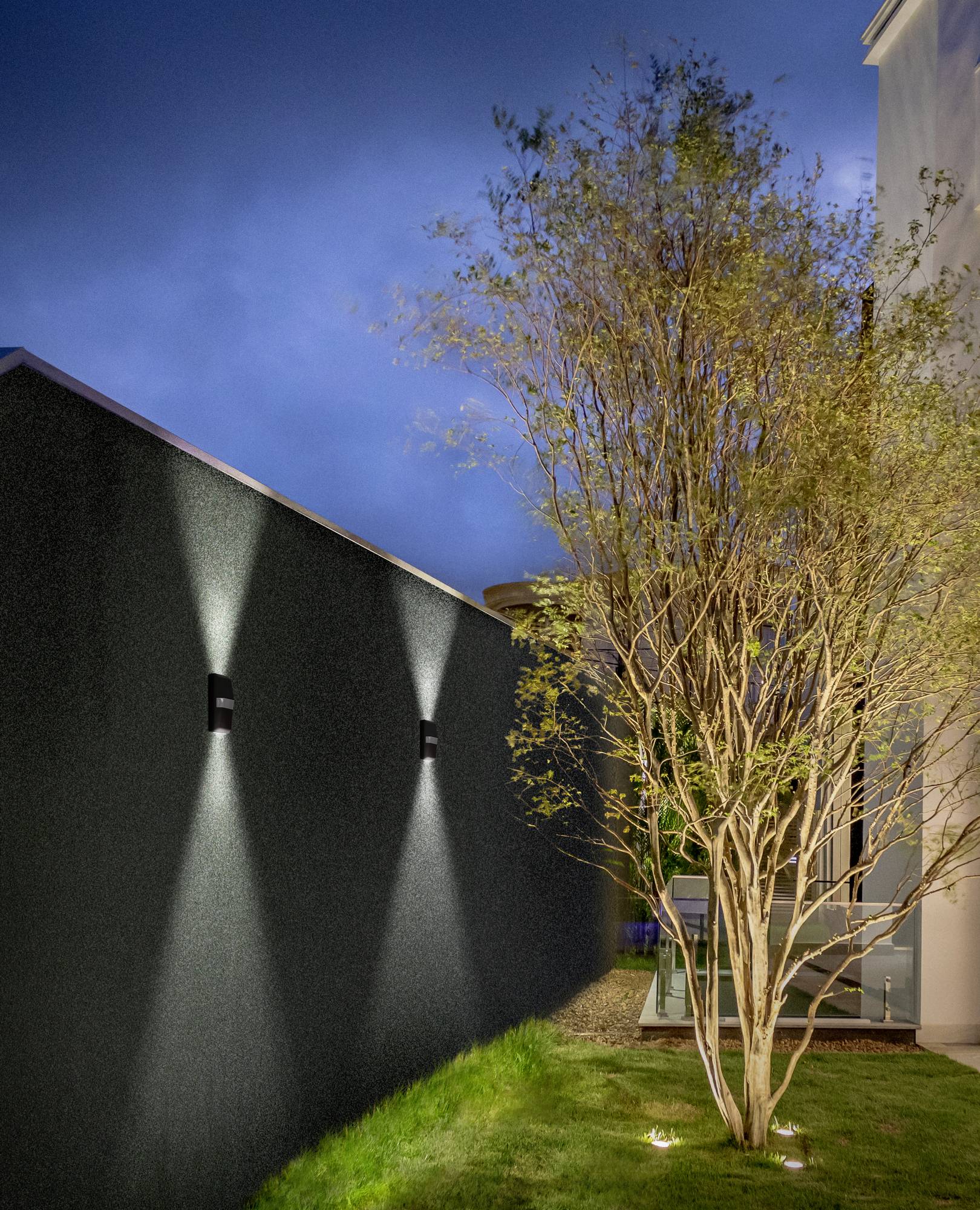 LEDVANCE E PRO UPDOWN S 10W 840 IP55 WT LEDV 4058075228948 Wandleuchte mit Bewegungsmelder 10W Weiß