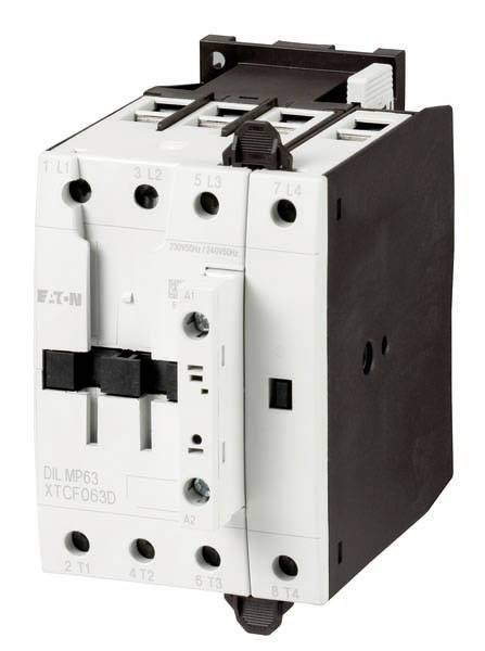 Bild eines elektrischen Schaltschützes mit mehreren Anschlussklemmen und Beschriftung DIL MP63 XTCF063D.