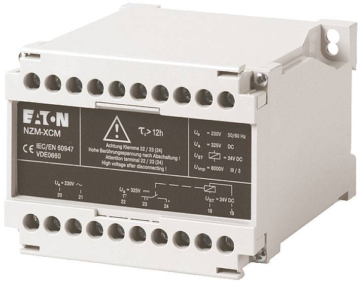 Elektrischer Schalter-Einsatz mit mehreren Anschlussklemmen und Warnhinweisen. Marke Eaton, Modell NZM-XCM, für hohe Spannungen geeignet.