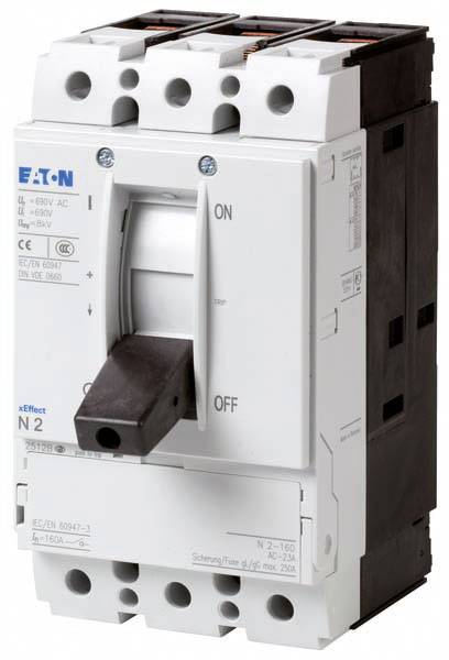 Ein dreipoliger Leistungsschalter der Marke Eaton, geeignet für Spannungen bis 690V AC und Ströme bis 160A. Schalterstellung: 'OFF'.