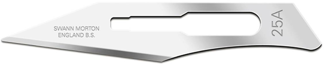 Ein chirurgisches Skalpellklingen-Messer mit der Prägung 'SWANN MORTON ENGLAND B.5.' und der Nummer '25A' auf der Klinge.