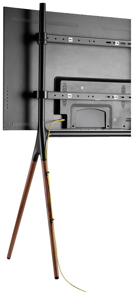 Ein flacher Fernseher ist auf einem eleganten, dreibeinigen Ständer montiert. Ein gelbes Kabel hängt geordnet herunter.