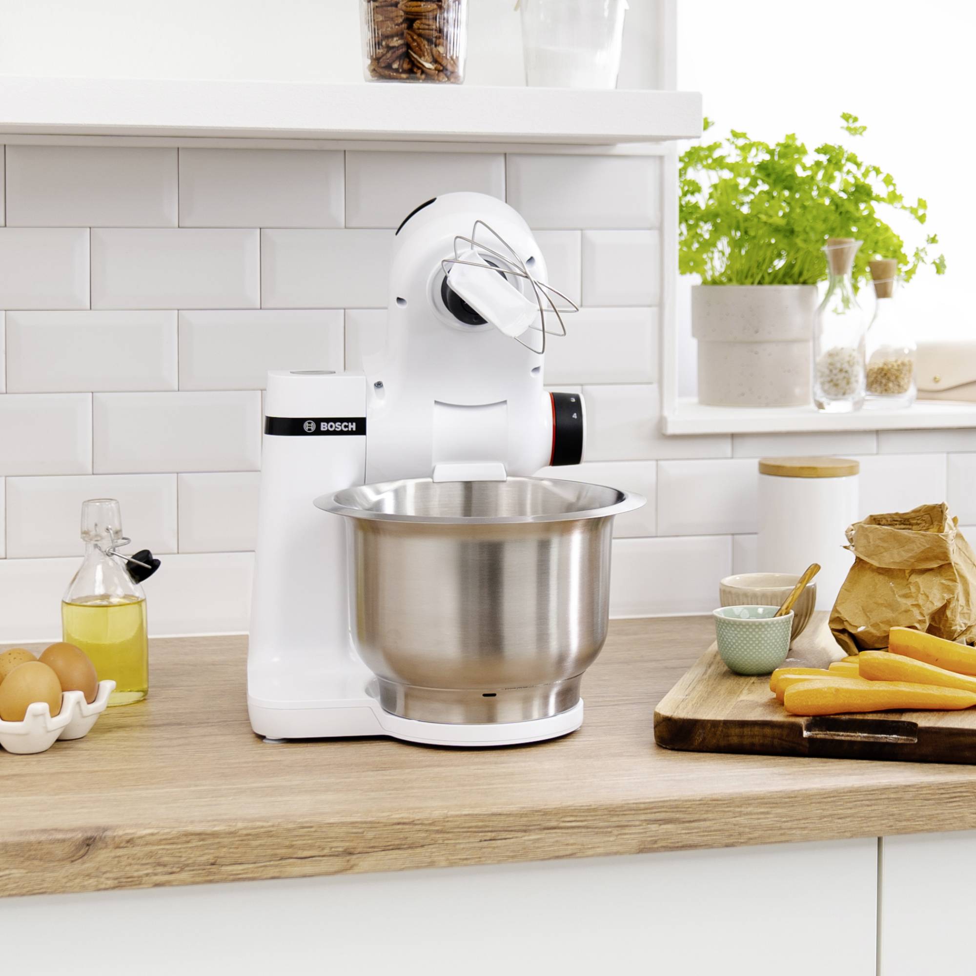 Bosch MUMS2EW 00 Küchenmaschine 700 W, 3,8 L Edelstahlschüssel, 4 Arbeitsstufen