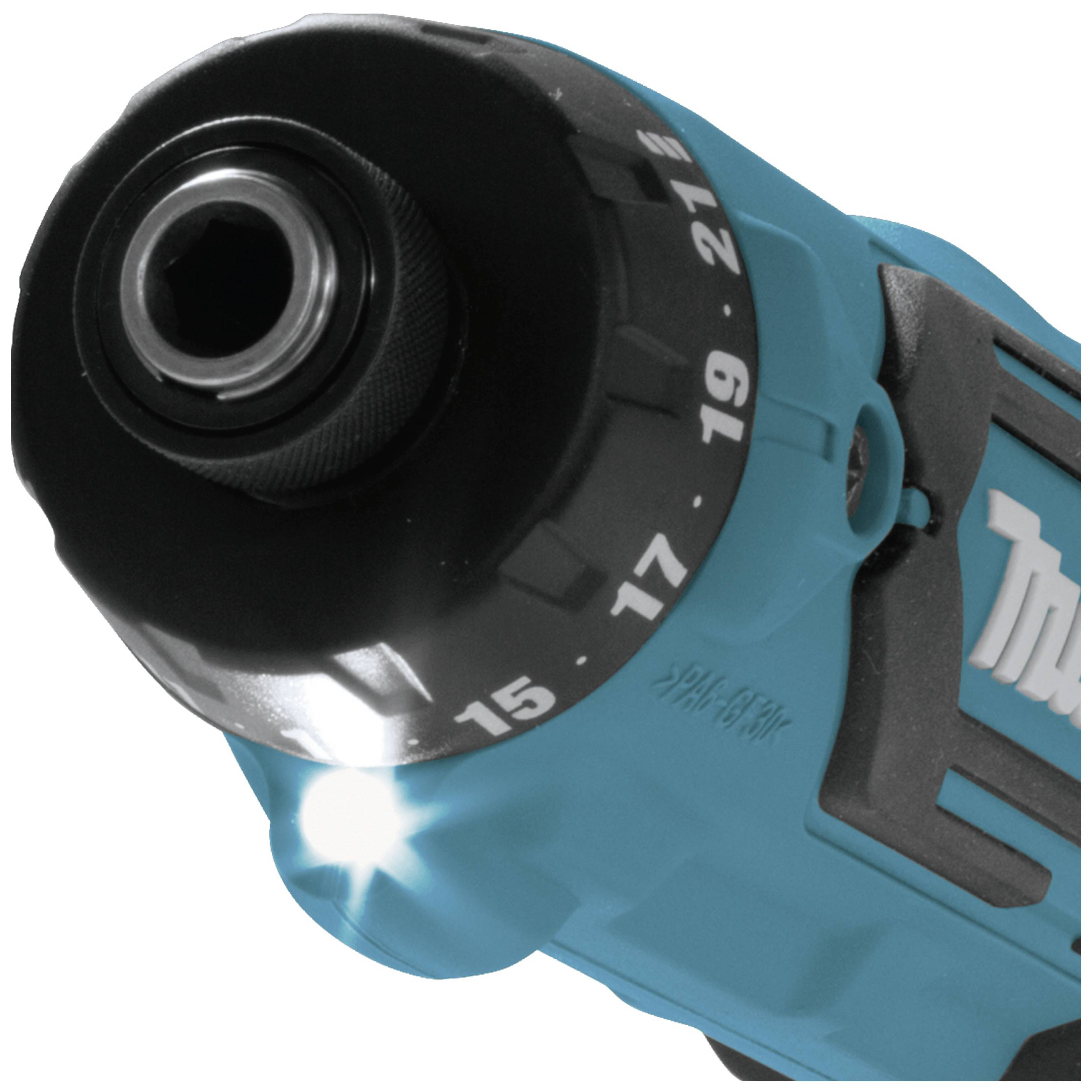 Akkuschrauber mit blauem Gehäuse und LED-Licht, das auf die Spitze leuchtet.