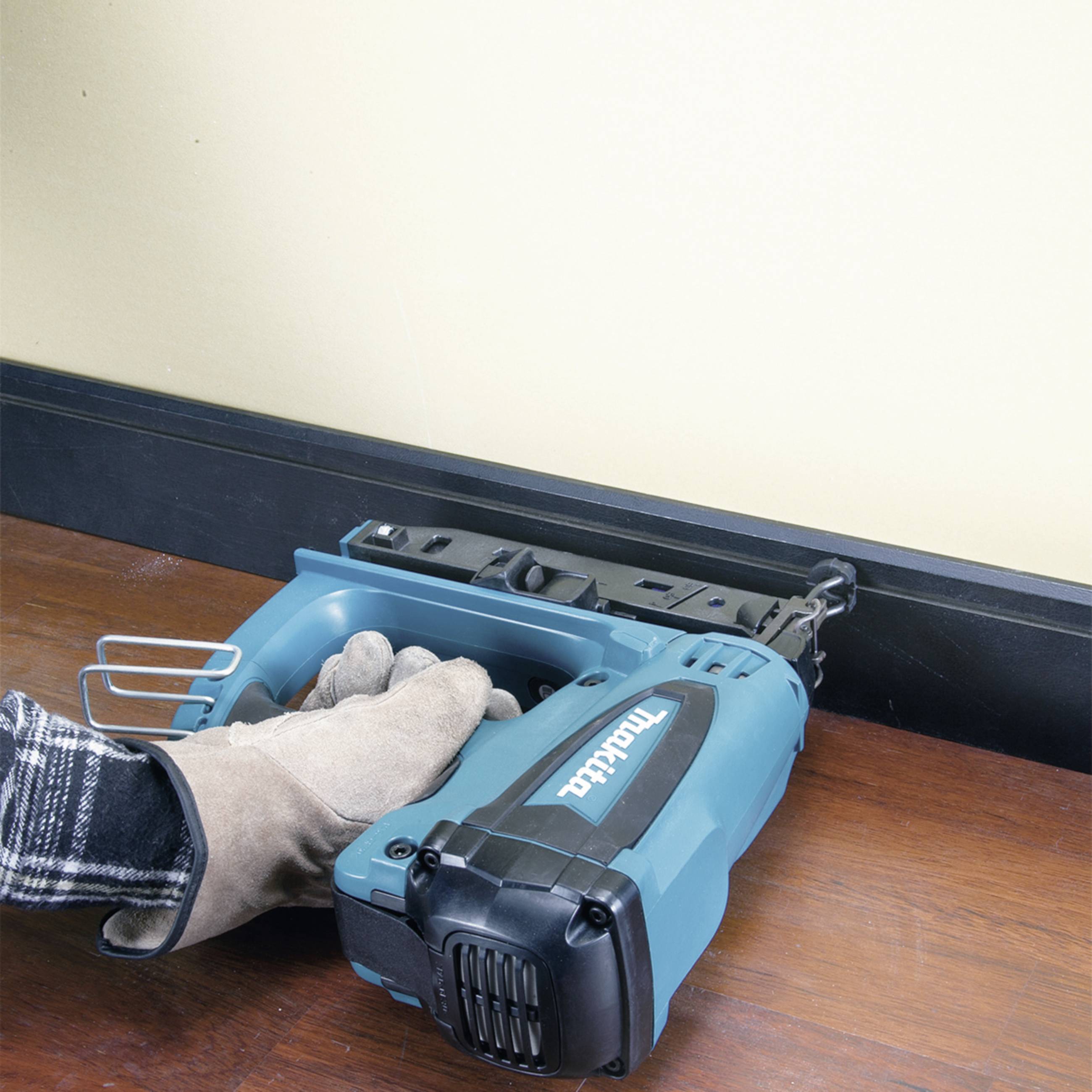 Makita GF600SE Akku-Nagler