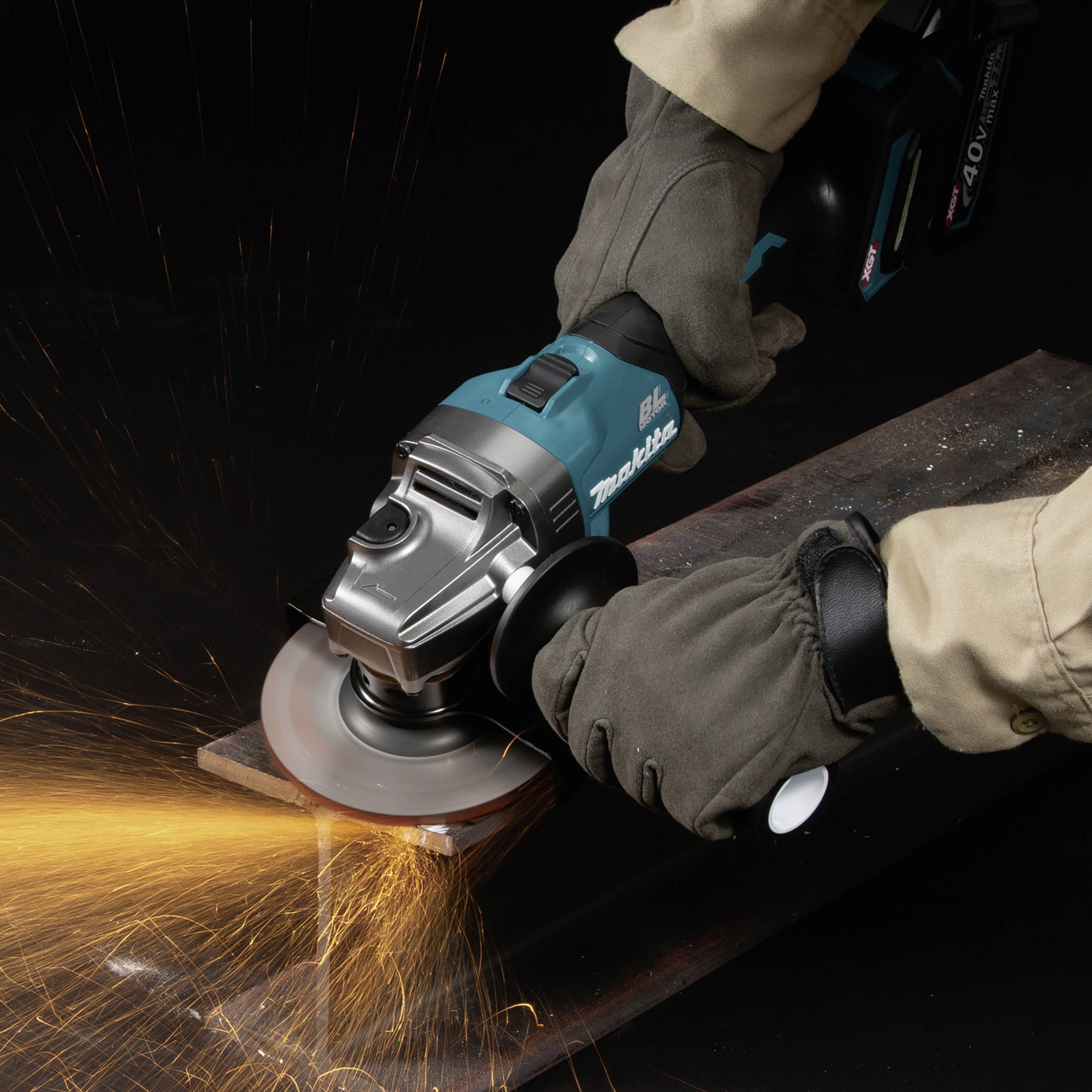 Makita GA008GM201 Akku-Winkelschleifer 125 mm inkl. Ladegerät 40 V 4 Ah