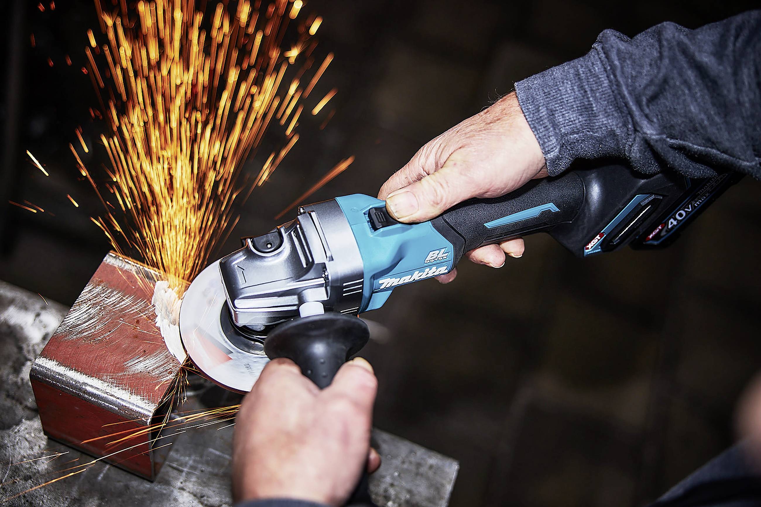 Makita GA008GM201 Akku-Winkelschleifer 125 mm inkl. Ladegerät 40 V 4 Ah