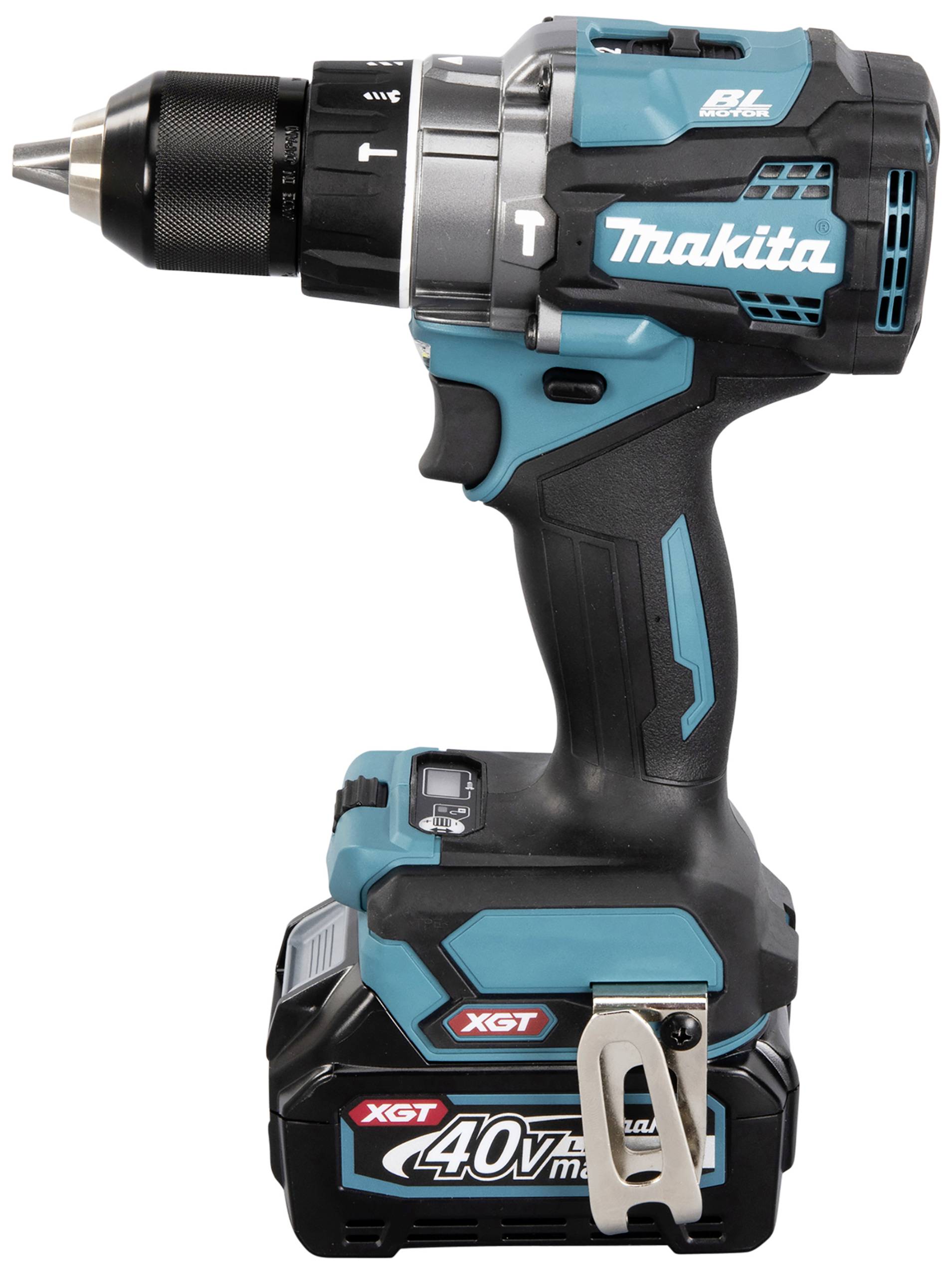 Blaue und schwarze Akku-Bohrmaschine der Marke Makita mit einem 40V-Li-Ion-Akku. Geeignet für leistungsstarke Bohrarbeiten.