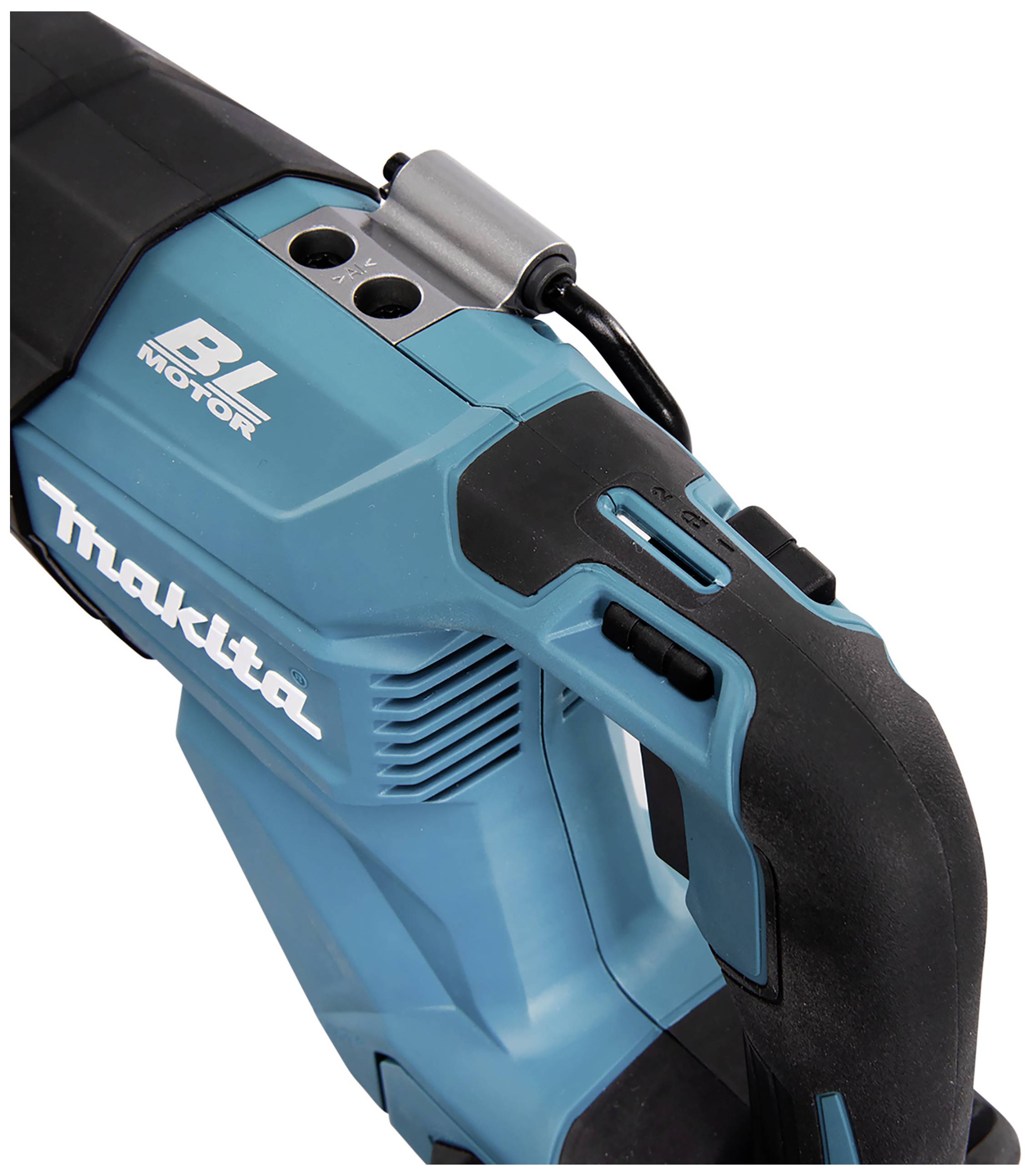 Eine blaue elektrische Säge mit schwarzem Griff und der Aufschrift 'BL MOTOR' und 'Makita'. Sie hat Bedienelemente am Griff.
