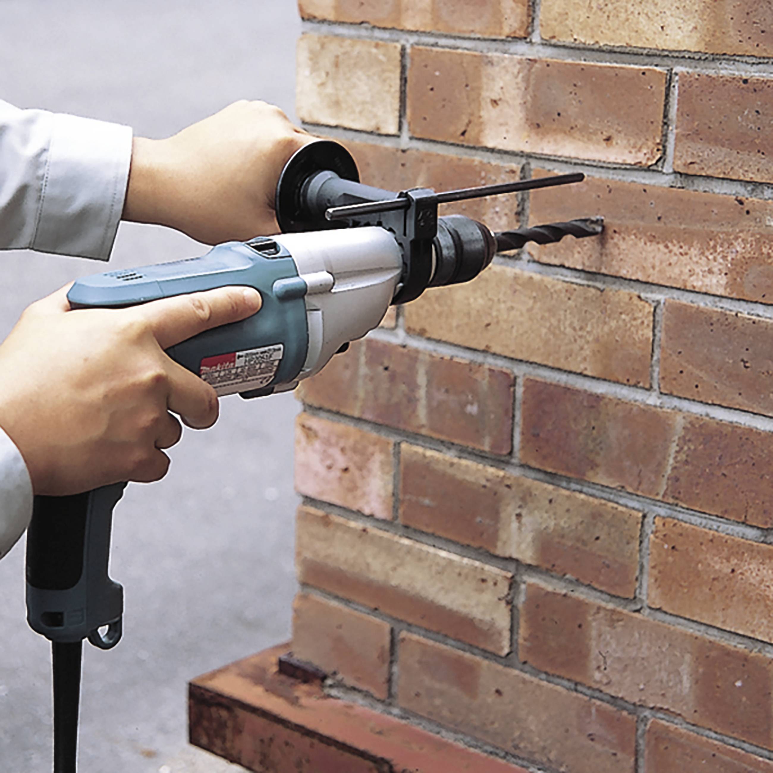 Makita 2-Gang-Schlagbohrmaschine 720W