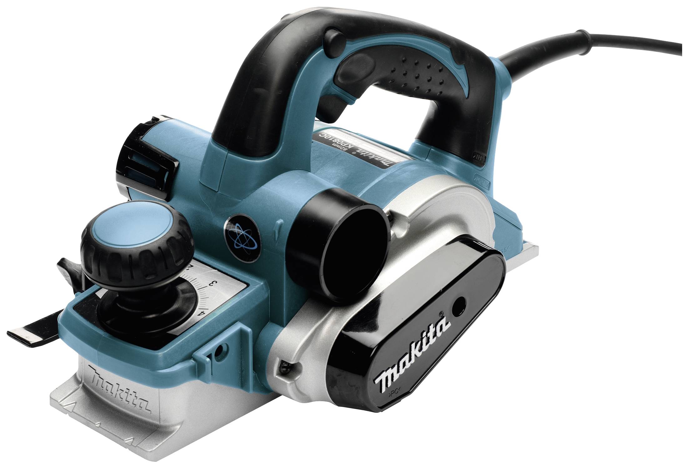 Elektrische Handhobelmaschine in Blau und Schwarz. Sie hat einen Griff, ein einstellbares Tiefenrad und eine lange Stromkabel.