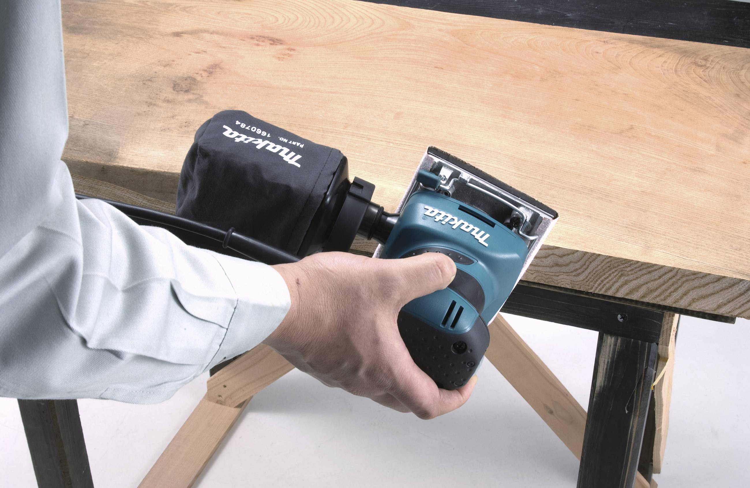 Makita BO4558J Schwingschleifer 200 W 102 x 112 mm