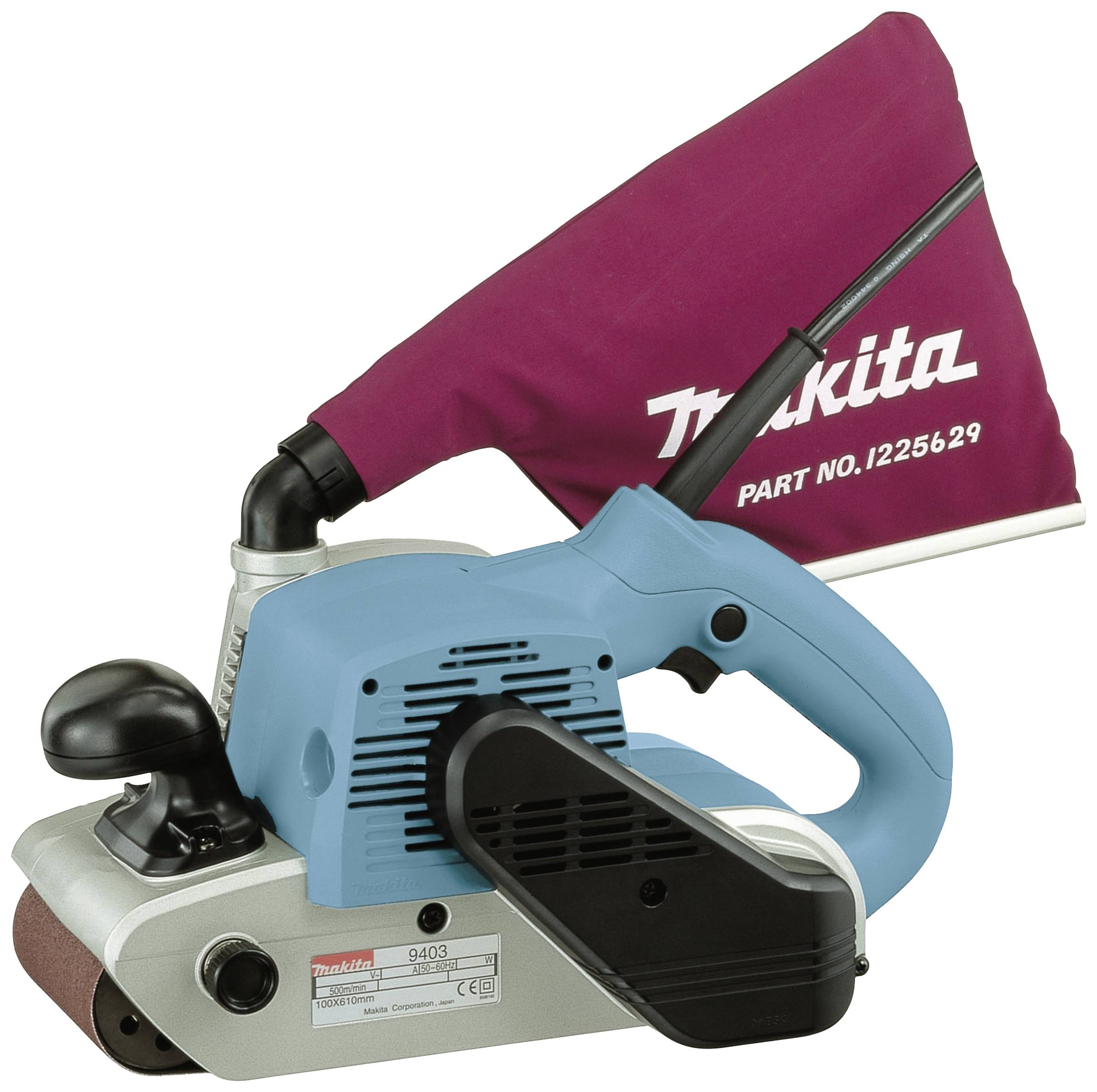 Ein elektrischer Bandschleifer der Marke Makita, blaues Gehäuse, mit Staubbeutel rechts oben. Geeignet für Holzarbeiten.